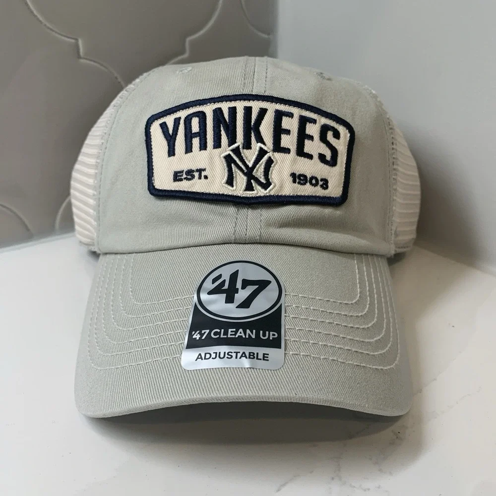 New York Yankees '47 Brand Cleanup Grey Trucker Snapback Adjustable Cap Hat OSFM
